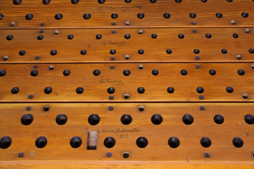 078 19 Aug 2013 Detail Lade Choir CL